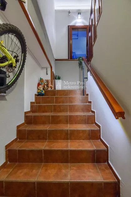 Šantićeva | 4zida.rs