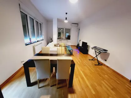 Bulevar Oslobođenja | 4zida.rs