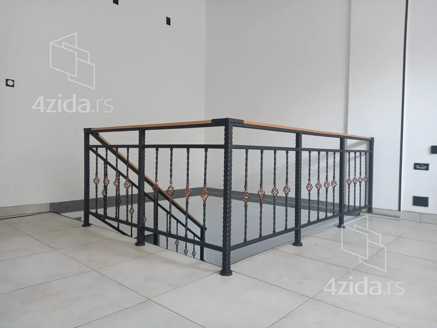 Lokal | 4zida
