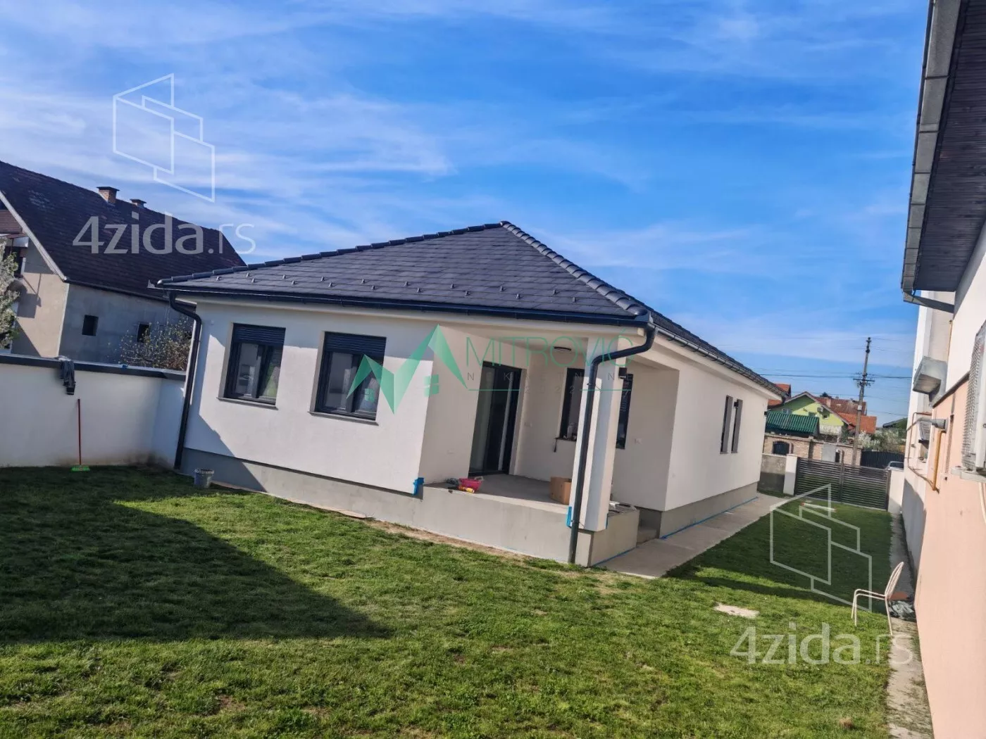 Kuća | 4zida