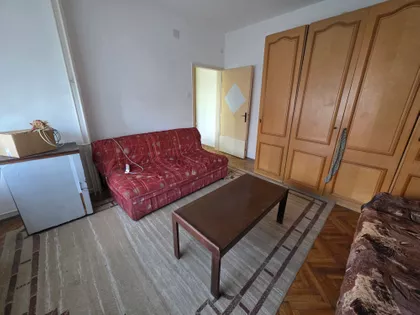 Vuka Karadžića | 4zida.rs