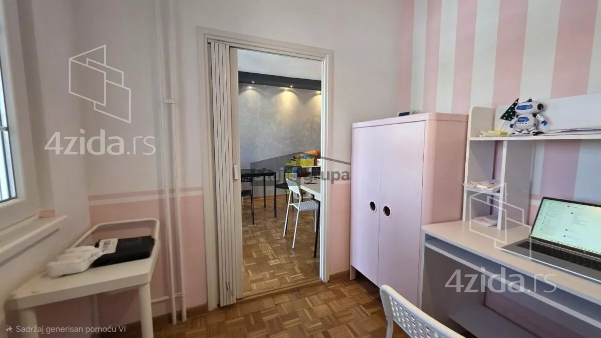 Troiposoban stan | 4zida