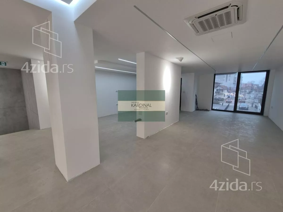 Poslovni prostor | 4zida