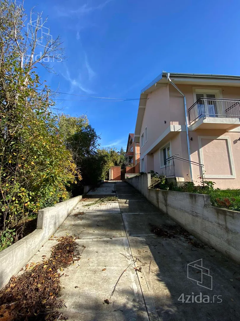 Turistički objekat | 4zida