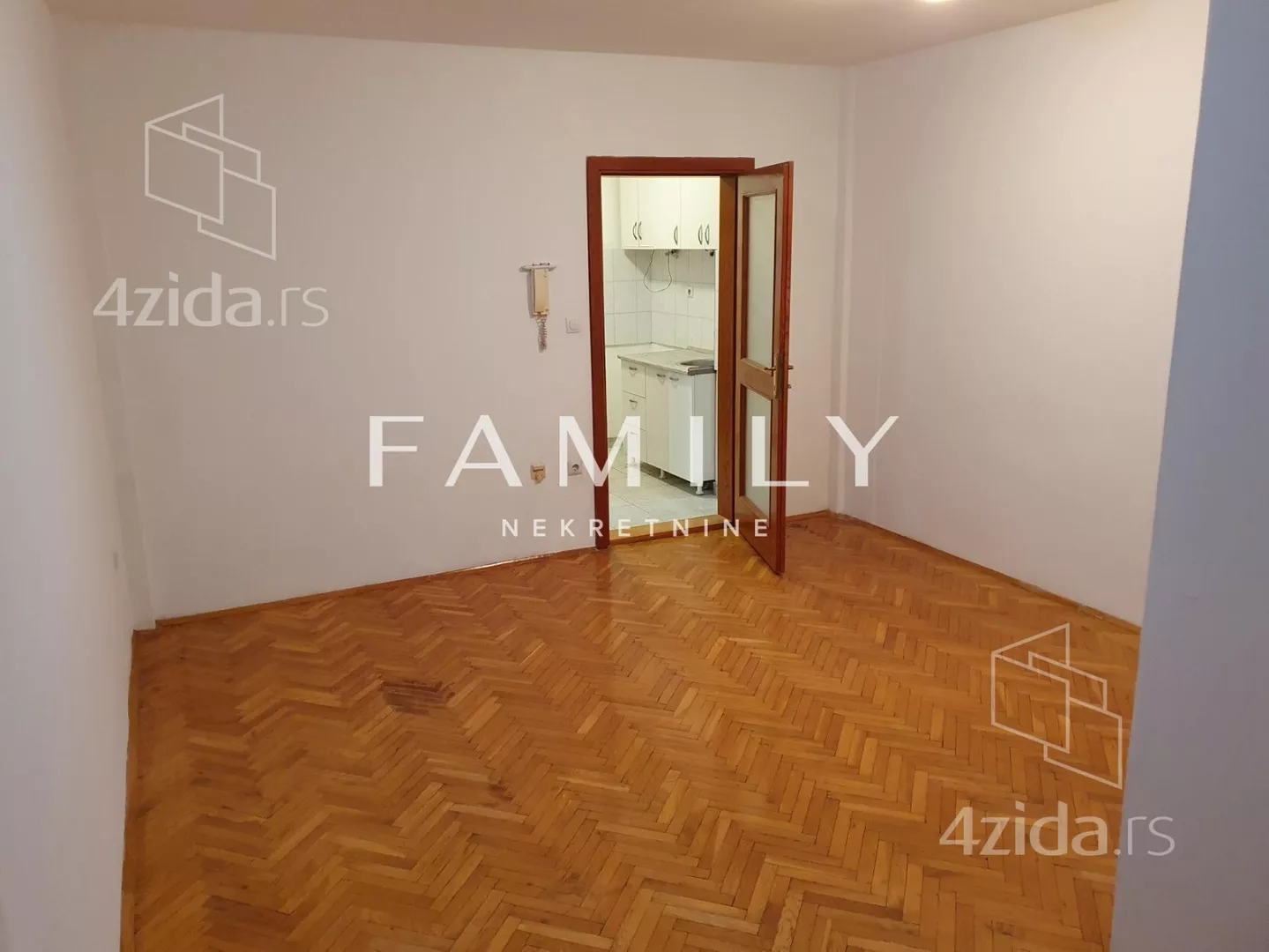 Garsonjera | 4zida