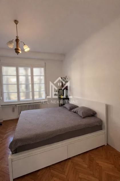 Stari Grad | 4zida.rs