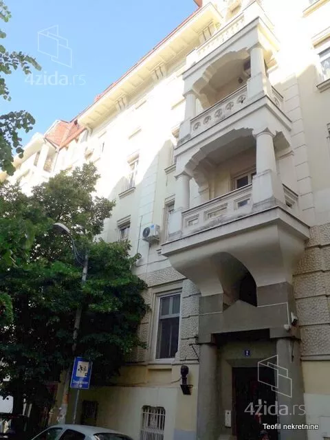Troiposoban stan | 4zida
