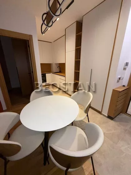 Gospodara Vučića | 4zida.rs