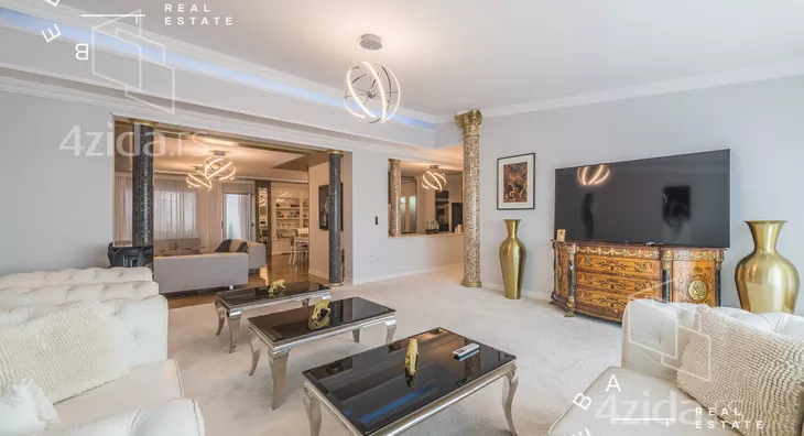 Šestosoban stan | 4zida