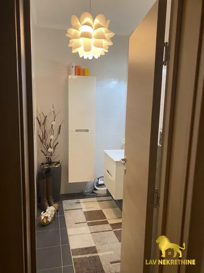 BATE BRKIĆA | 4zida.rs