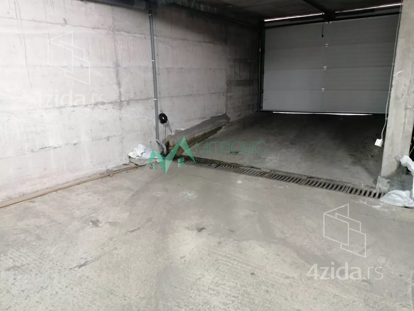 Garaža | 4zida