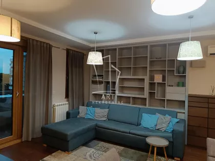 Uroša Martinovića | 4zida.rs