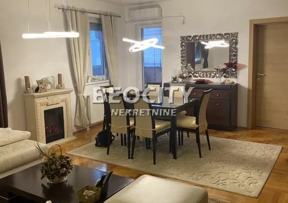 Četvoroiposoban stan | 4zida