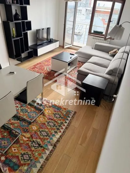 Crveni Krst Vračar | 4zida.rs