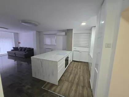 Vladimira Popovića | 4zida.rs