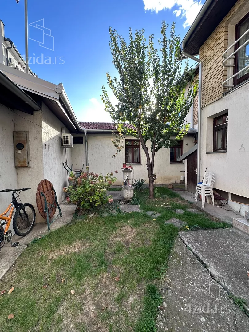 3-etažna kuća | 4zida
