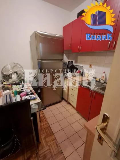 Ustanička | 4zida.rs