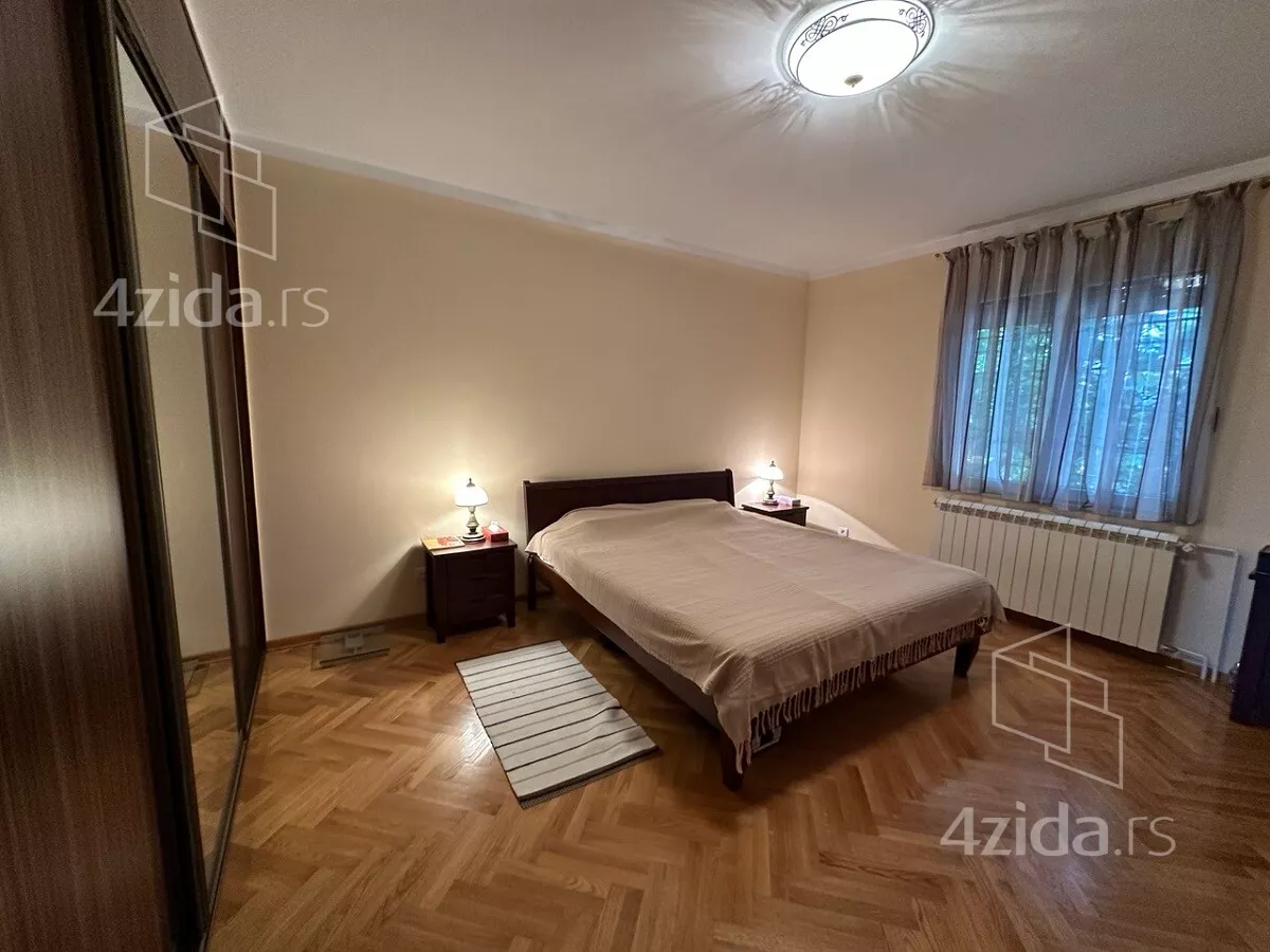 5-etažna kuća | 4zida