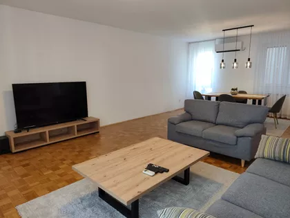 Nebojšina 41 | 4zida.rs