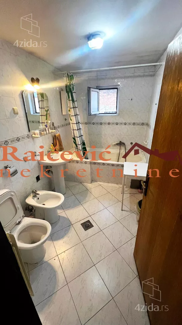 Osmosoban stan | 4zida