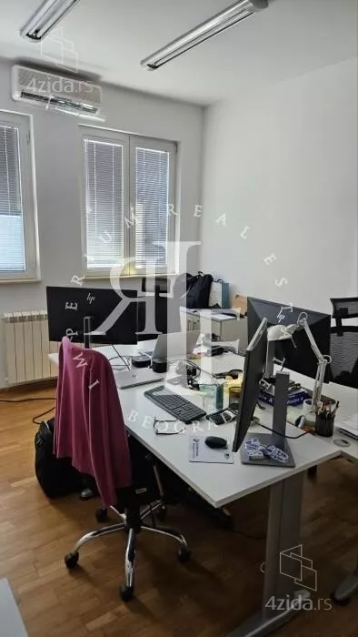 Kancelarija | 4zida