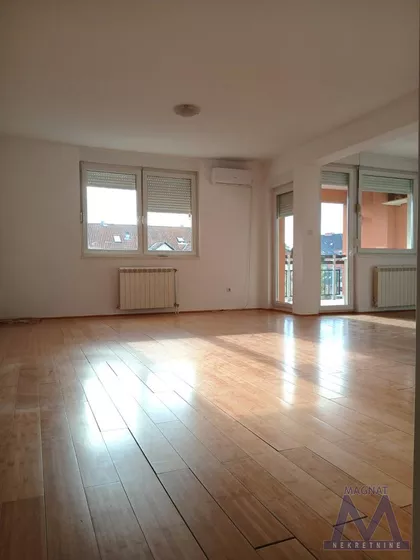 Bulevar Oslobođenja | 4zida.rs