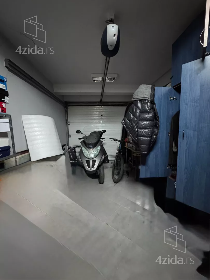 Petoiposoban stan | 4zida