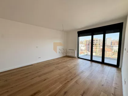 Autokomanda | 4zida.rs