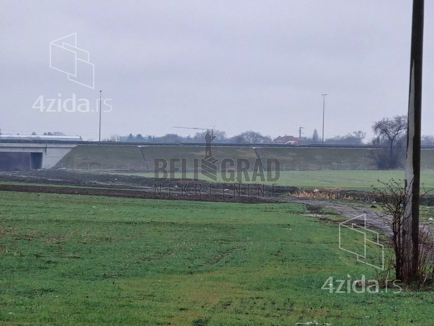 Plac | 4zida