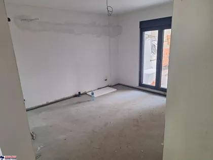 Gornjomilanovačka | 4zida.rs