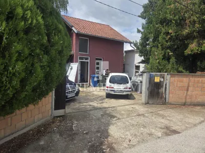 Žarka Petrovića | 4zida.rs