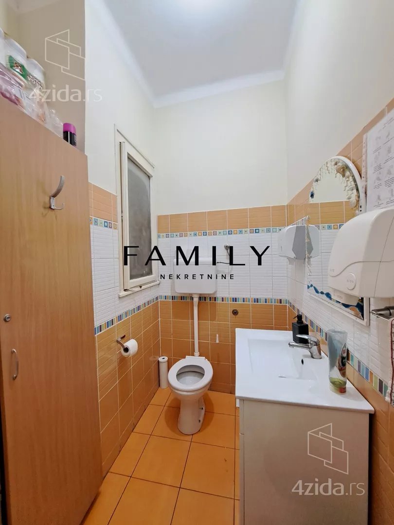 Šestosoban stan | 4zida