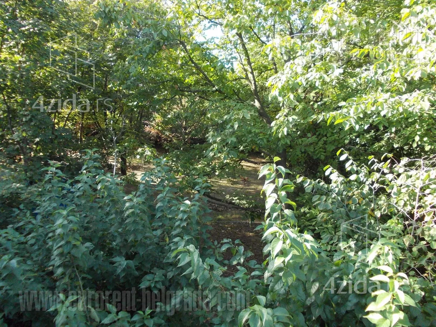 Četvoroiposoban stan | 4zida