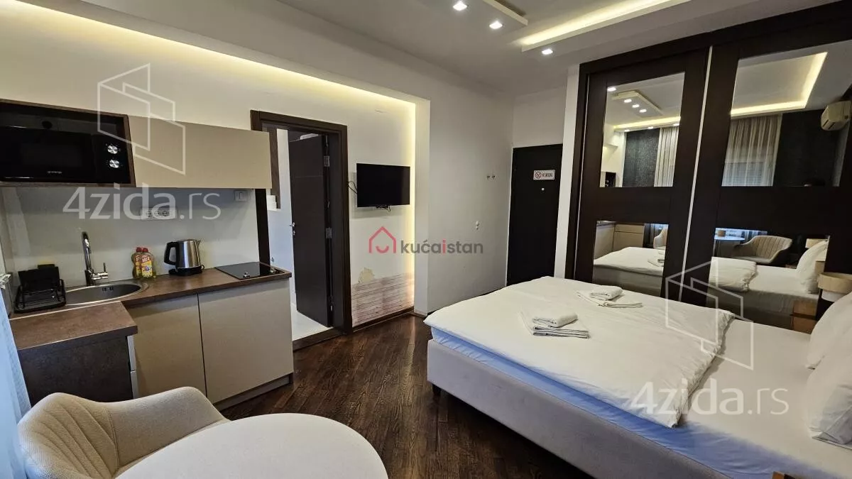 Petosoban stan | 4zida