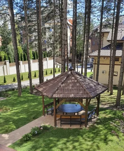 Krfska | 4zida.rs