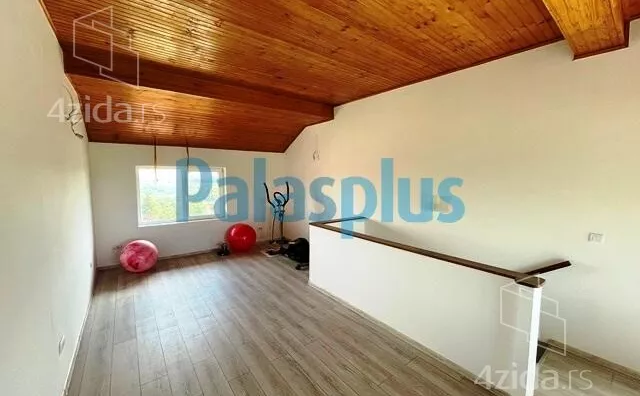 4-etažna kuća | 4zida