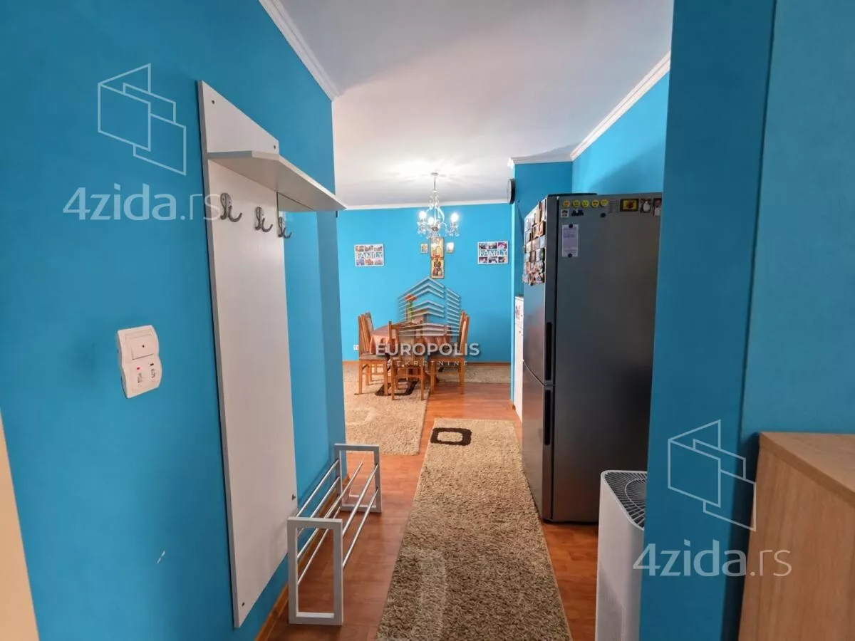 Dvoiposoban stan | 4zida