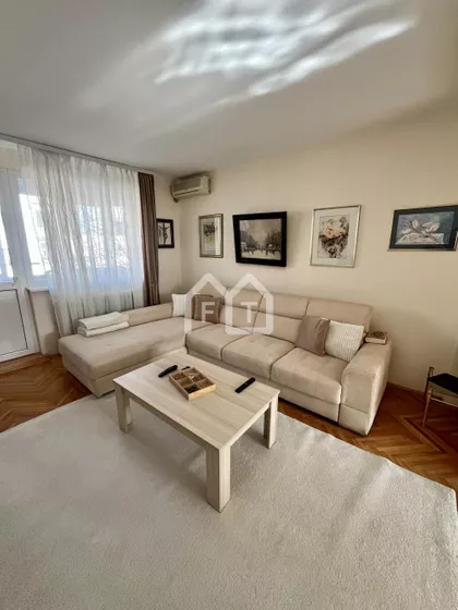 22. oktobra | 4zida.rs