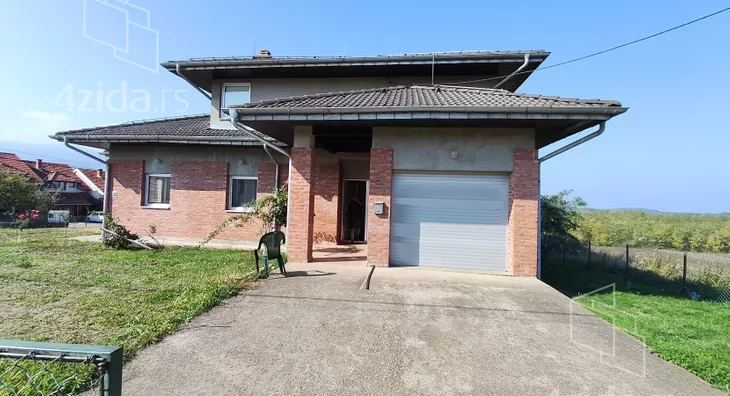 3-etažna kuća | 4zida