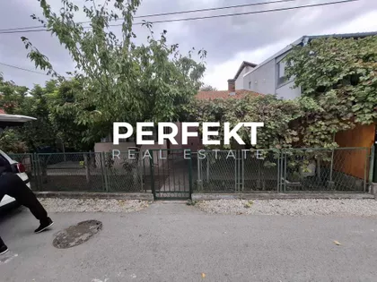 Karađorđeva | 4zida.rs