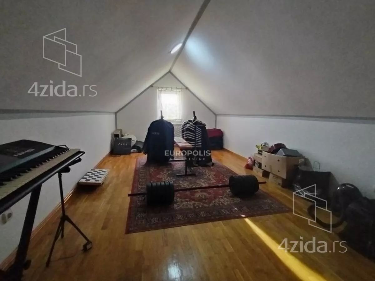 Kuća | 4zida