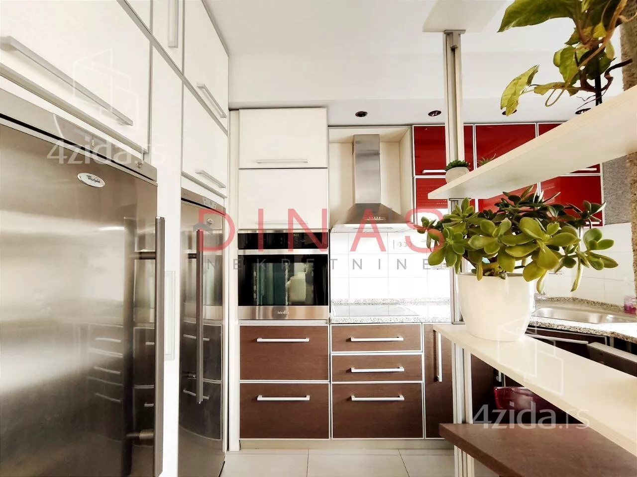 Troiposoban stan | 4zida