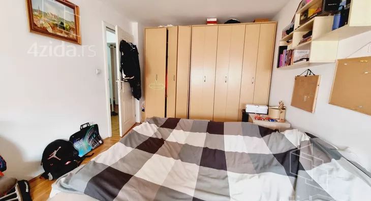 Četvoroiposoban stan | 4zida