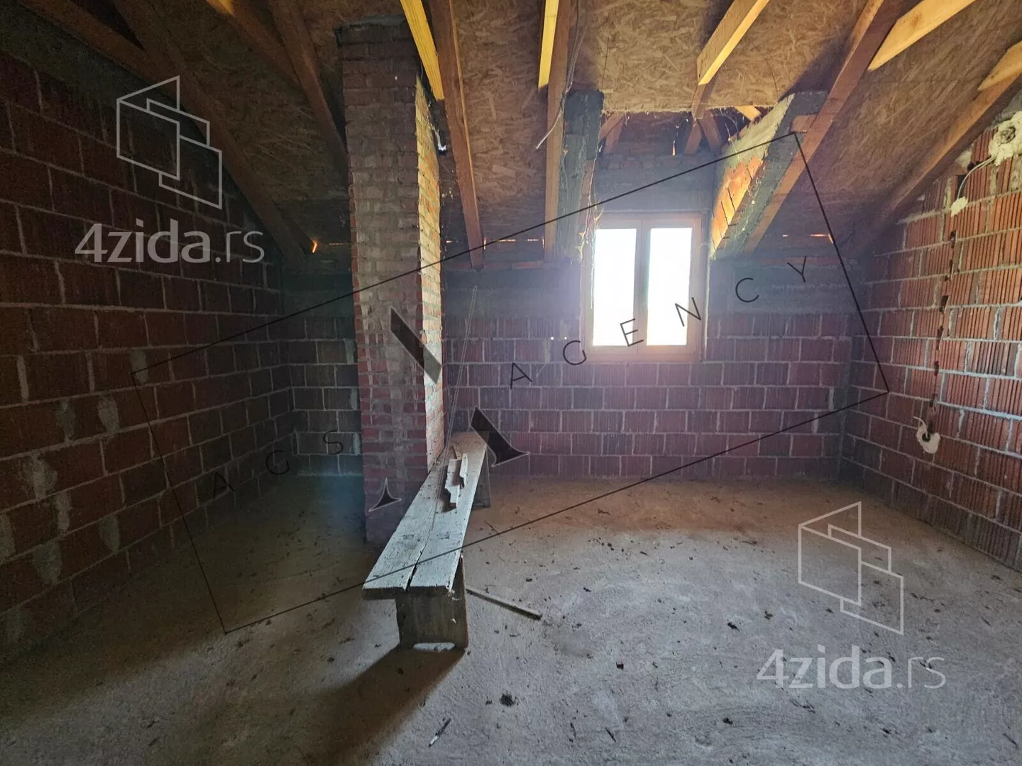 3-etažna kuća | 4zida