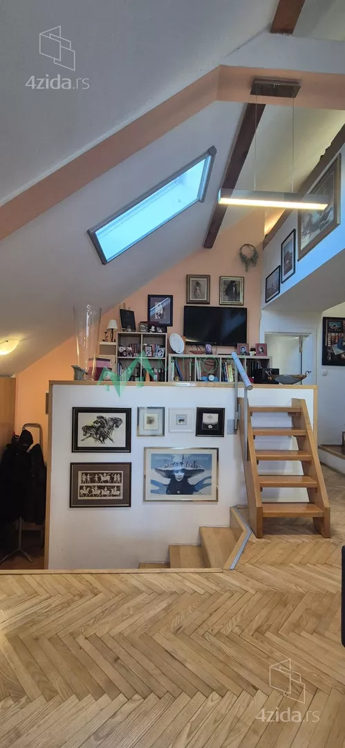 Troiposoban stan | 4zida