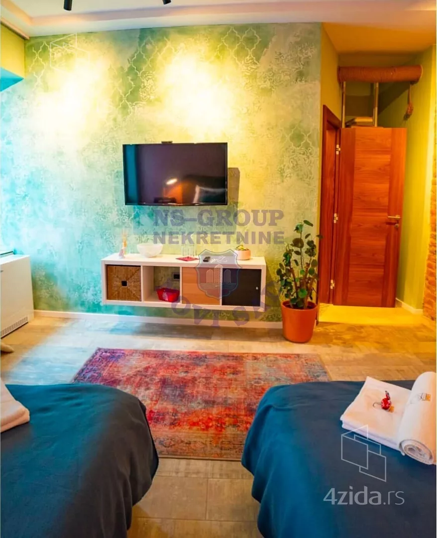 Šestosoban stan | 4zida