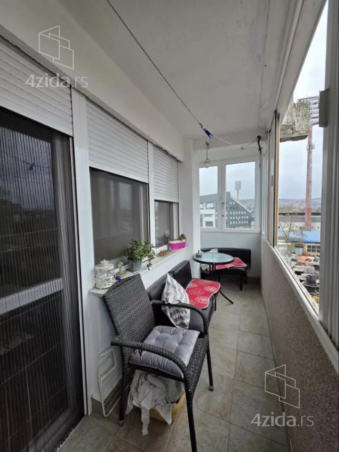 Dvoiposoban stan | 4zida