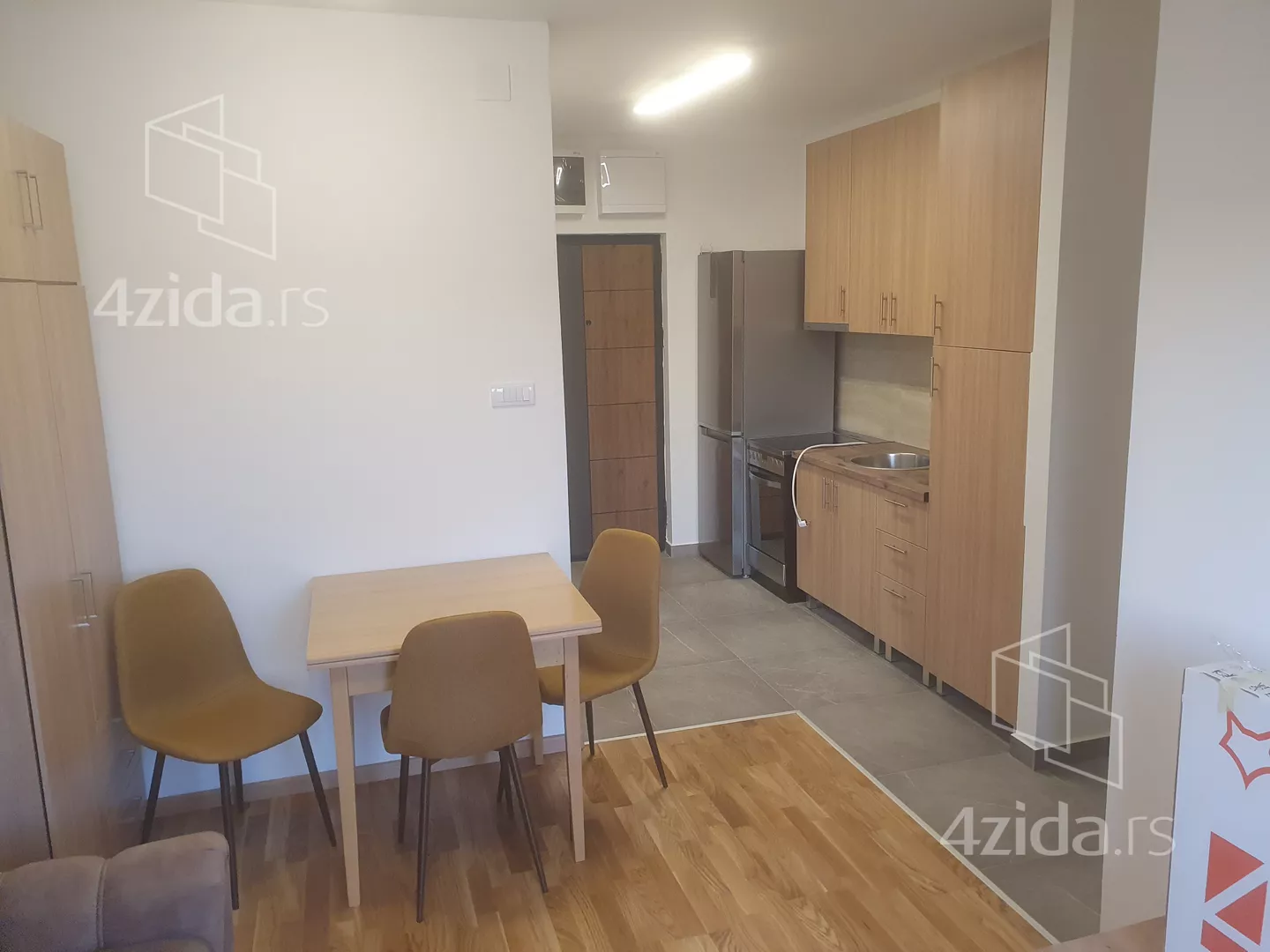 Jednoiposoban stan | 4zida