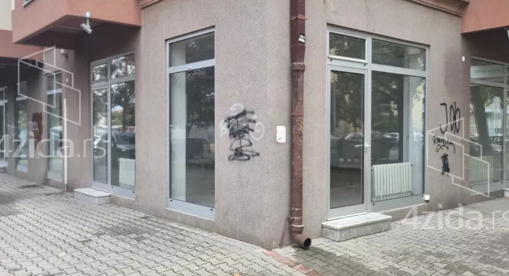 Poslovni prostor | 4zida