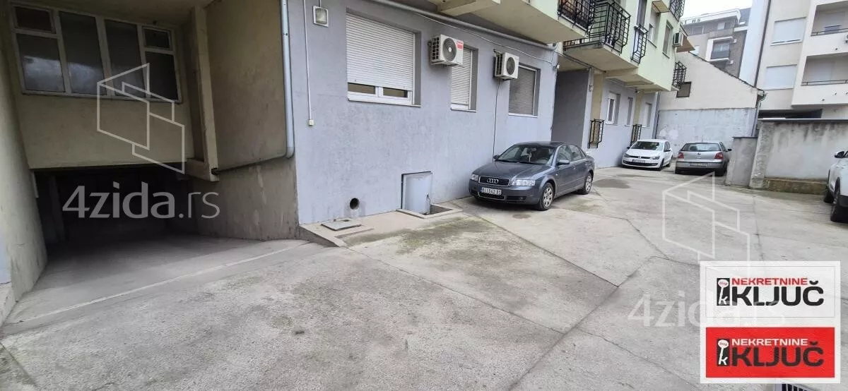 Garaža/Parking | 4zida